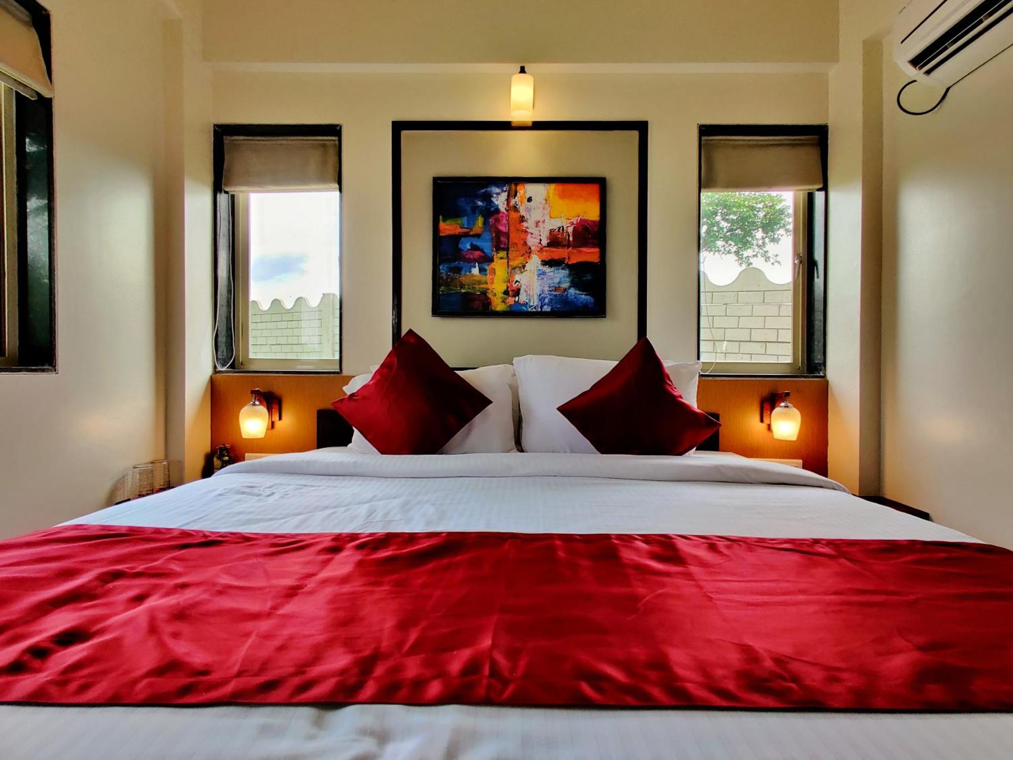 Pushpam Sanskruti Resort Karjat - A Pure Veg Resort Dhamni Exterior foto